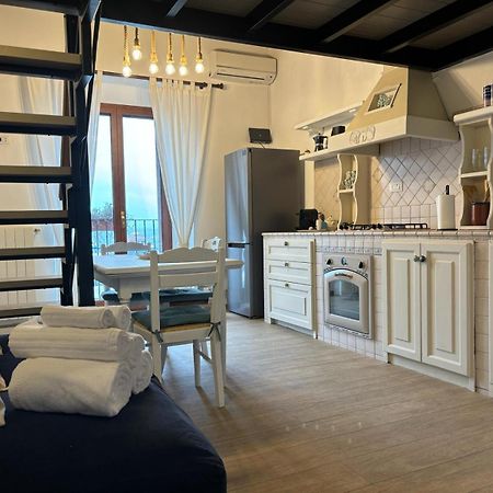 Appartamento Il Palazzino Taranto Esterno foto