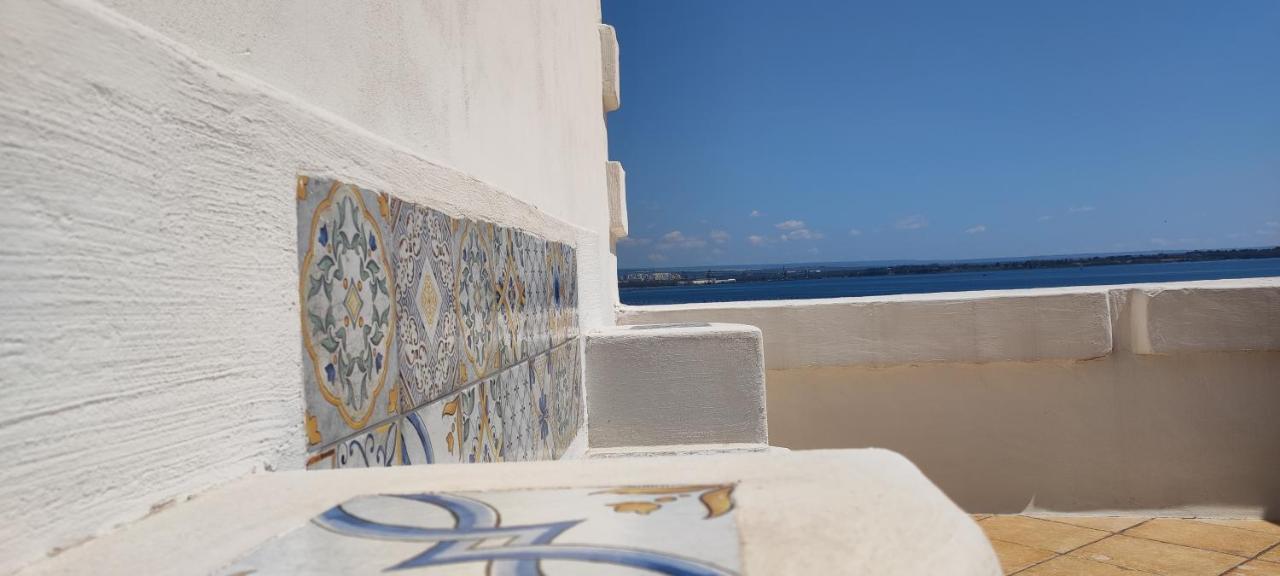Appartamento Il Palazzino Taranto Esterno foto
